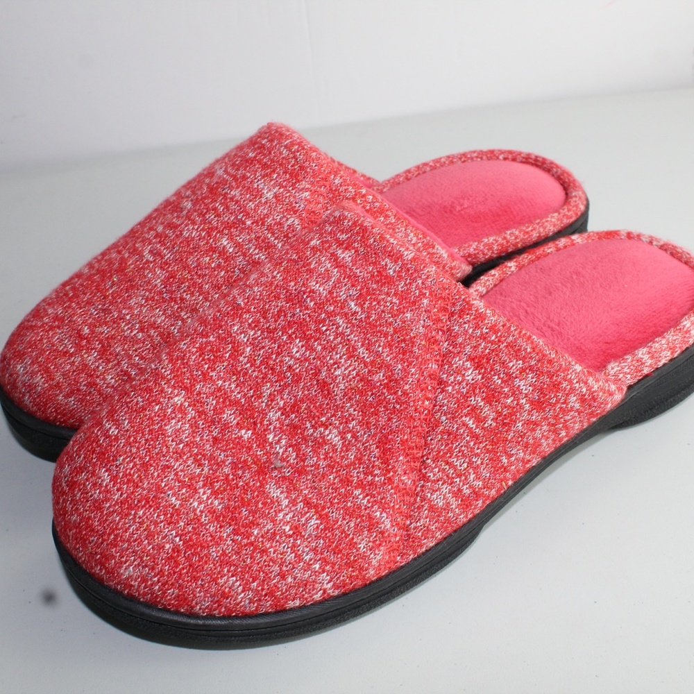 Isotoner Machine Washable. 6.5-7